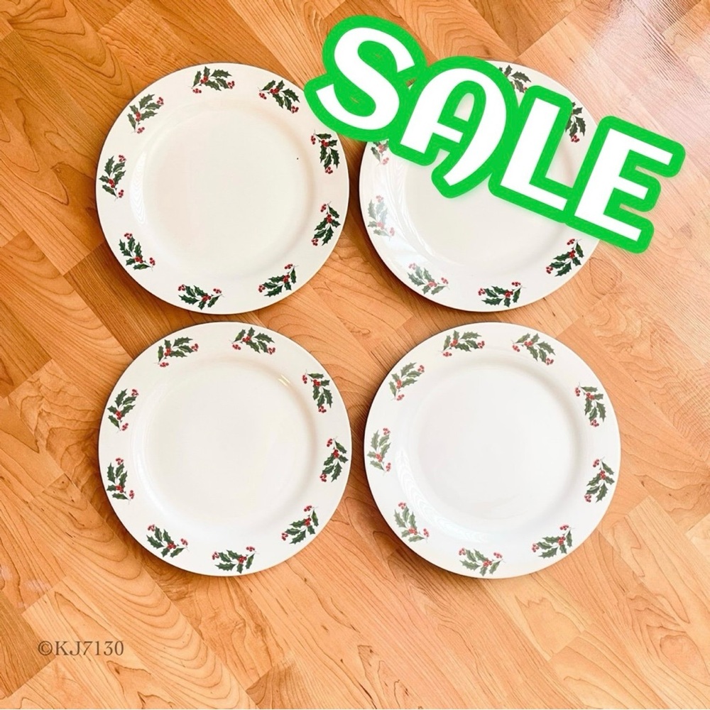 Vintage Alco Industries Holly and Berries Porcelain Christmas Dinner Plate Set